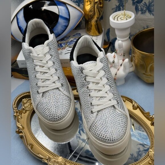 🆕 KURT GEIGER LONDON 🧿 NWOT Laney Silver Crystal Low Top Sneaker, Sz 39 US 8.5 - Picture 5 of 16